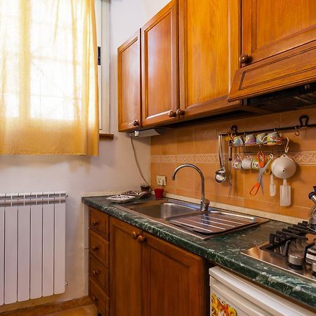 Апартаменты Banchi Nuovi - Bh 92 Неаполь Экстерьер фото